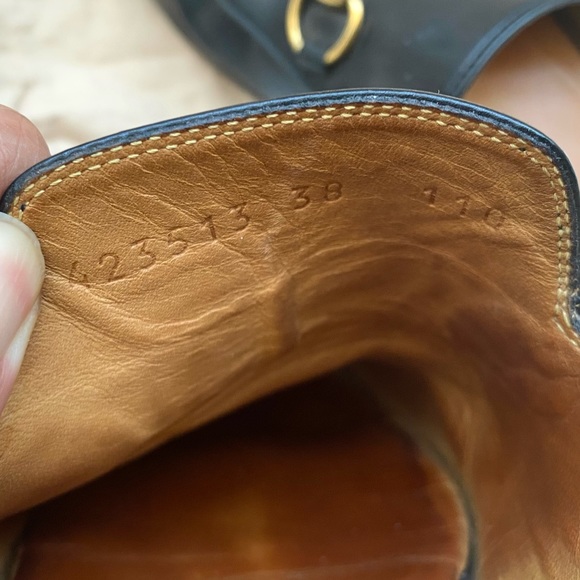 Authentic Gucci Black Leather Slippers - Picture 6 of 11